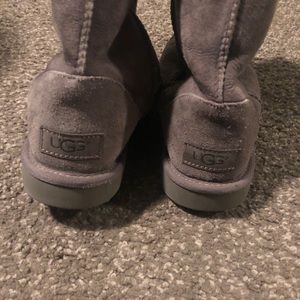 Women’s grey uggs